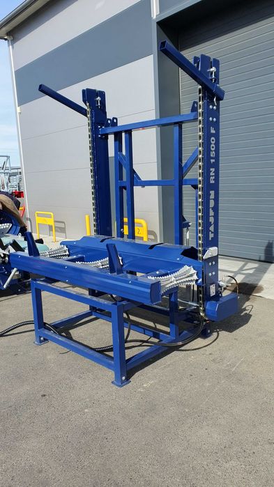 Piło-Łuparka Tajfun RCA 400 - W opcji Stół podawczy, Odciąg trocin