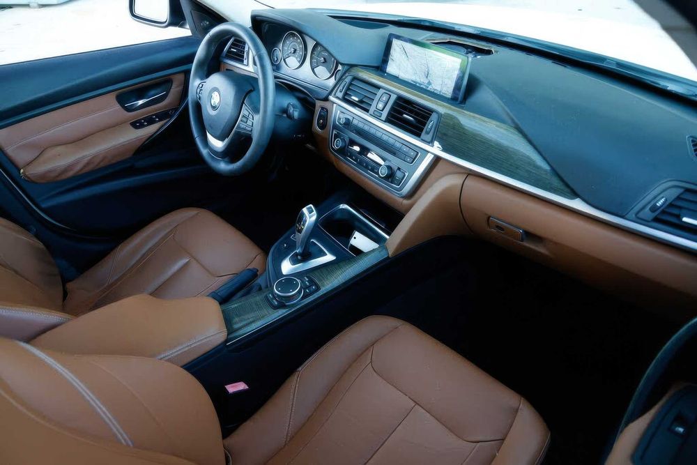 BMW 3 Series 328i      2015