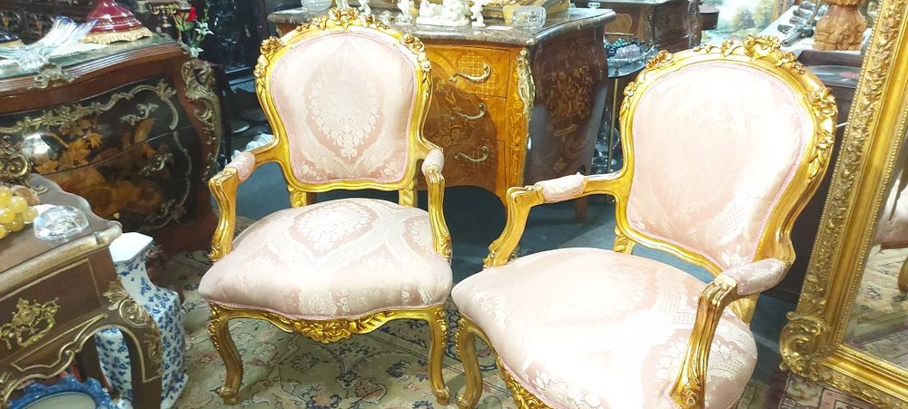 Antiguidades/Lustres/Decoração