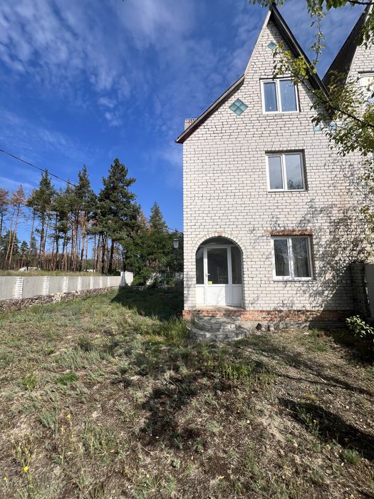 ПРОДАМ  гарний будинок  в с. ВЕРГУНИ з комунікаціями  22000$