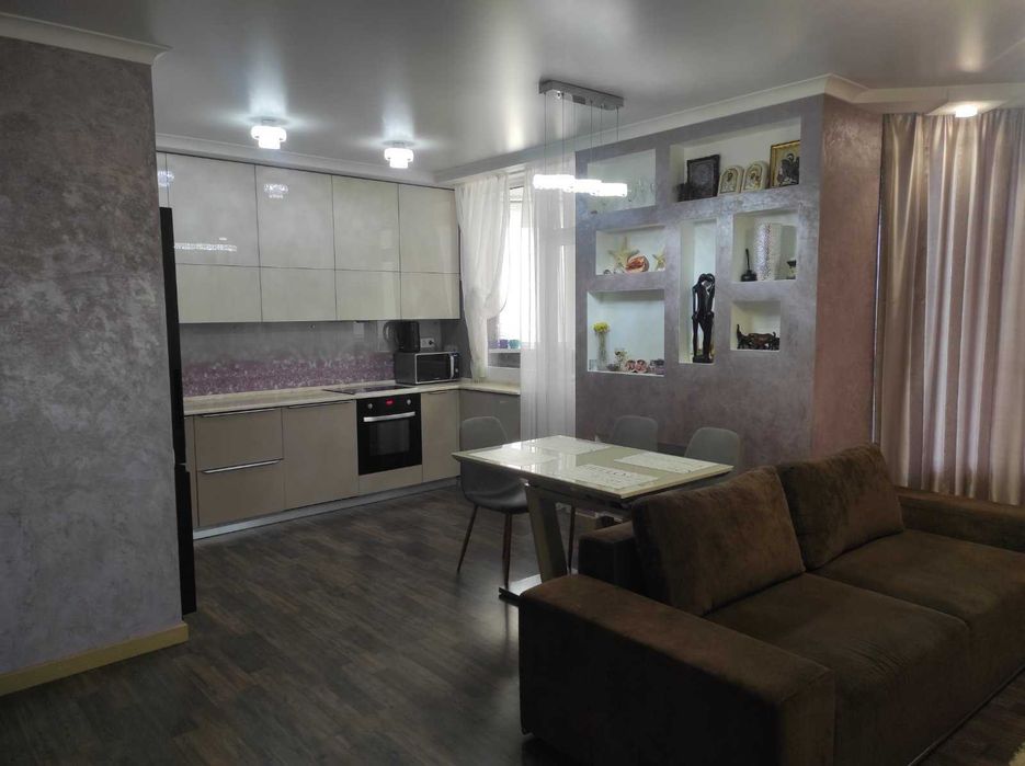 Продам 3 кімн.квартиру з ремонтом по вул.Чорновола 15 а