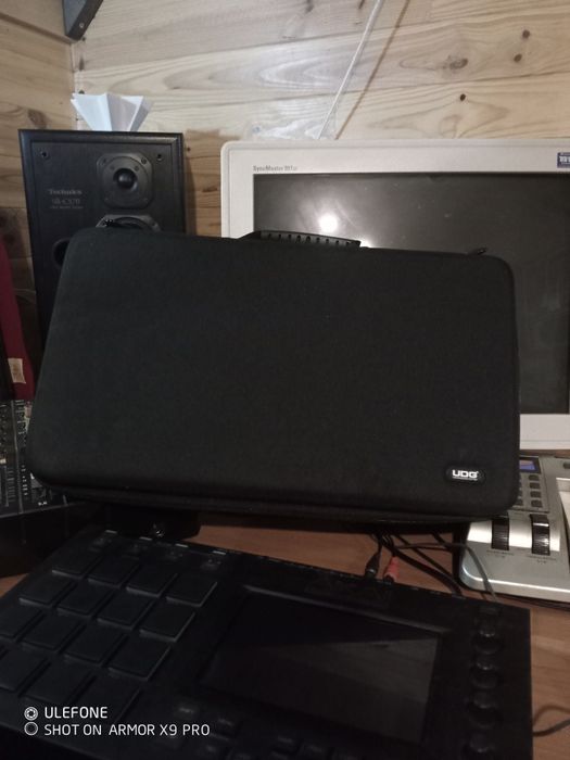 Akai MPC Touch Professionall
