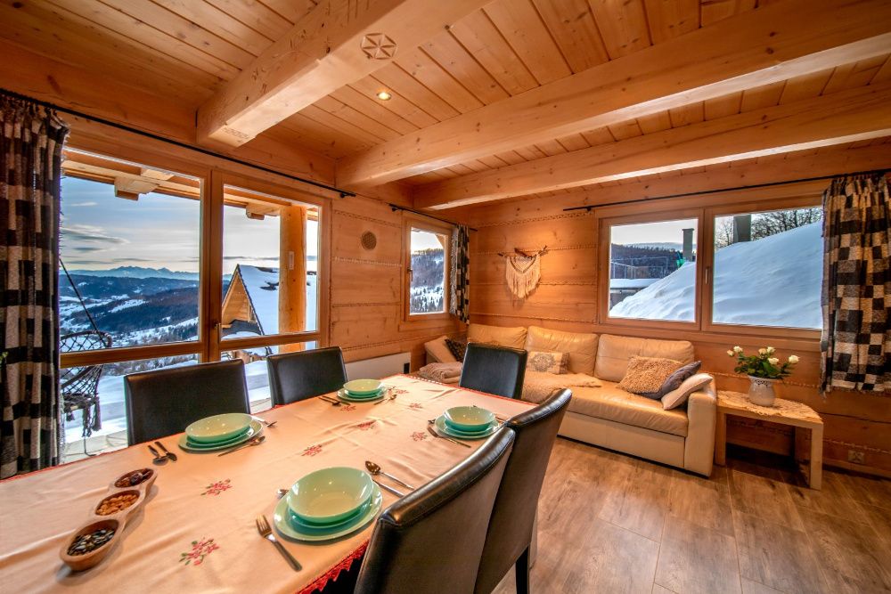 Domek z kominkiem w górach widok na Tatry ferie jacuzzi balia wczasy cisza, Gorce, owce