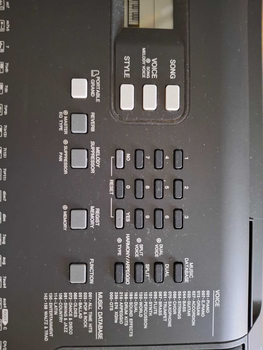Keyboard YAMAHA PSR E363