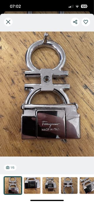 Fivela cinto Ferragamo c/ falha