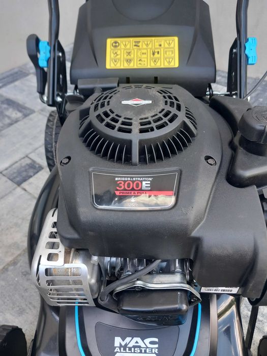 Kosiarka spalinowa lekka silnik Briggs & Stratton 300 E