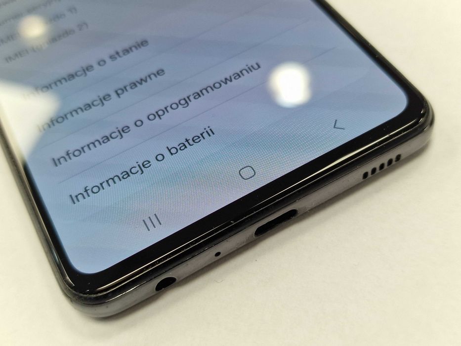 Samsung Galaxy A52s 5G D/S/ 6GB/ 128GB/ Awesome Black/ Grade C + łado