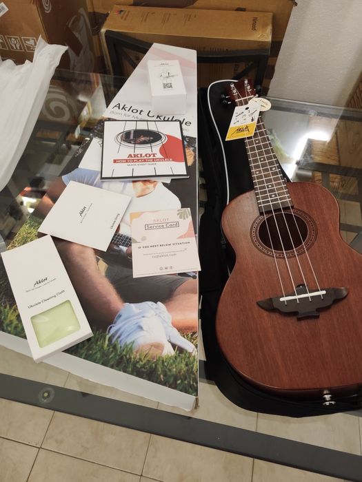 Ukulele eletrico