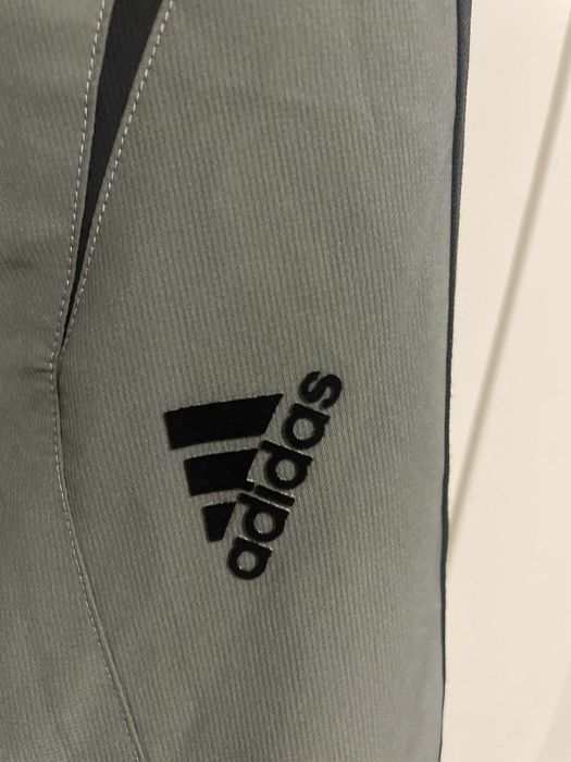 Szare męskie spodnie dresowe szelesty Adidas XXL