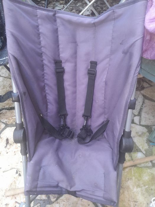 Vendo 4 carrinhos bebe 5€ cada