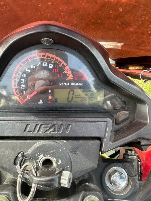 Продам lifan kp200