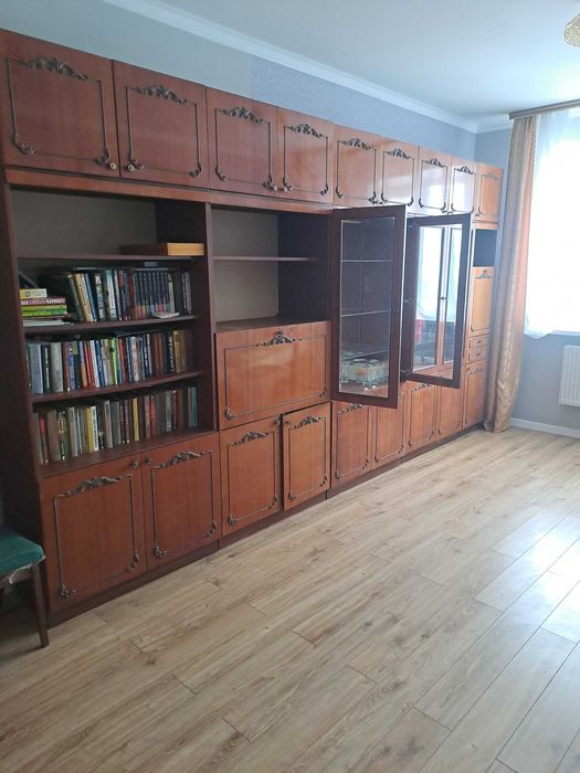 Вживанні меблі. Віддам терміново