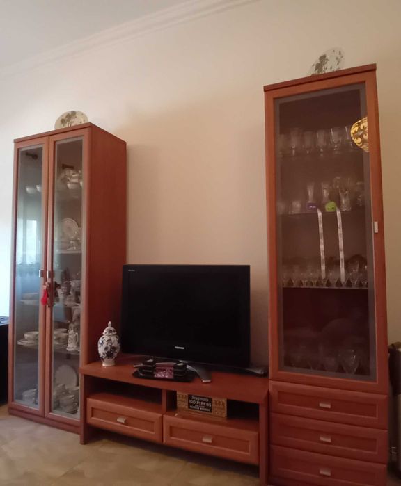 Móvel de sala em ótimo estado.