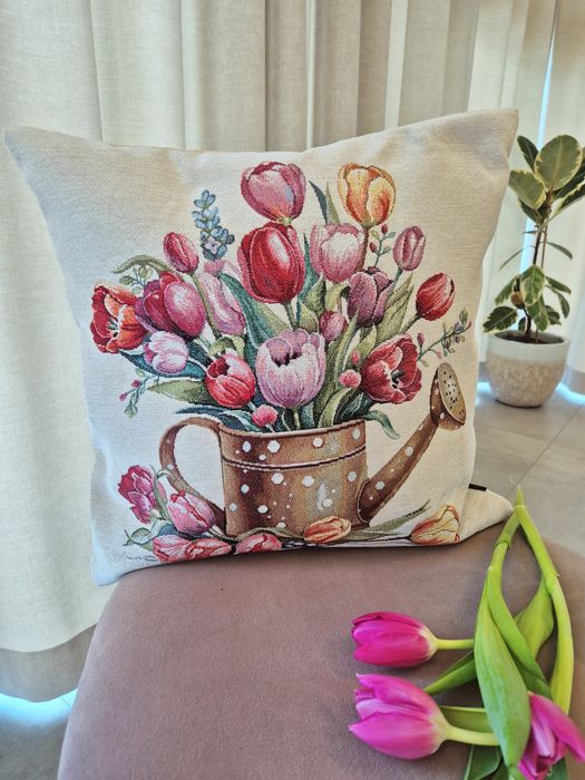 Poszewka 1419B Tulipany w Konewce