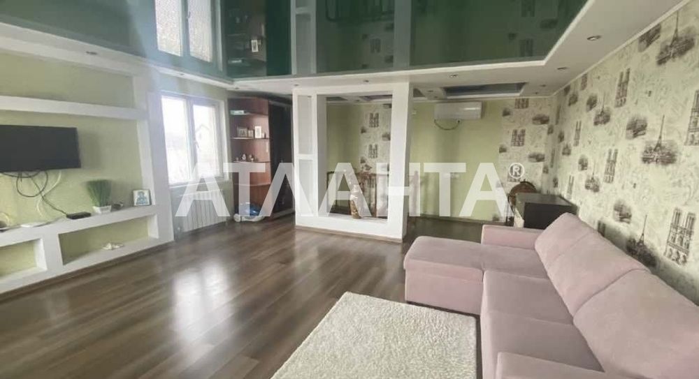 Дом в Кошарах с ремонтом и документами