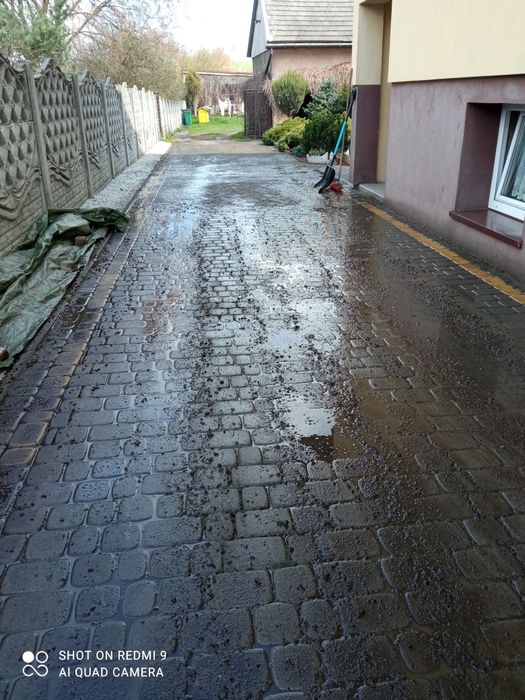 Mycie kostki brukowej i elewacji