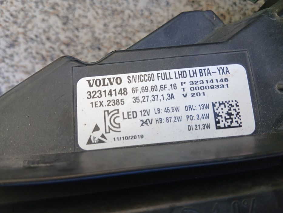 Farol full led Volvo V60 S60 2020
