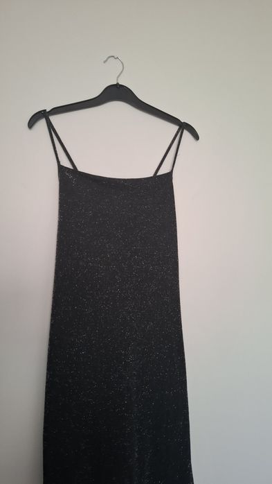 Sukienka brokatowa na andrzejki studniówkę długa z rozporkiem