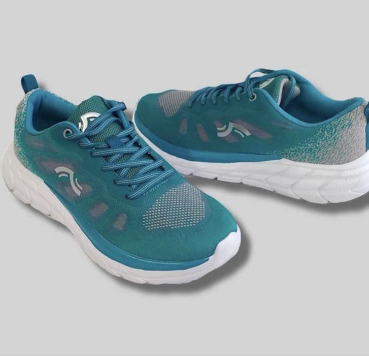 Кросівки жіночі crivit