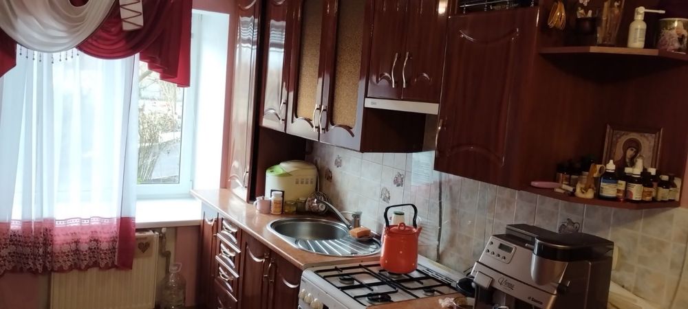 Продаж будинок + бізнес