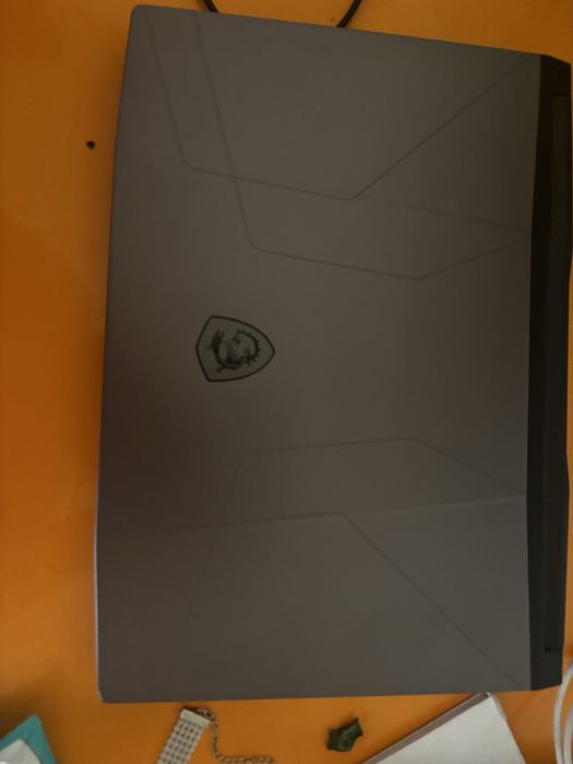Msi ноутбук продам