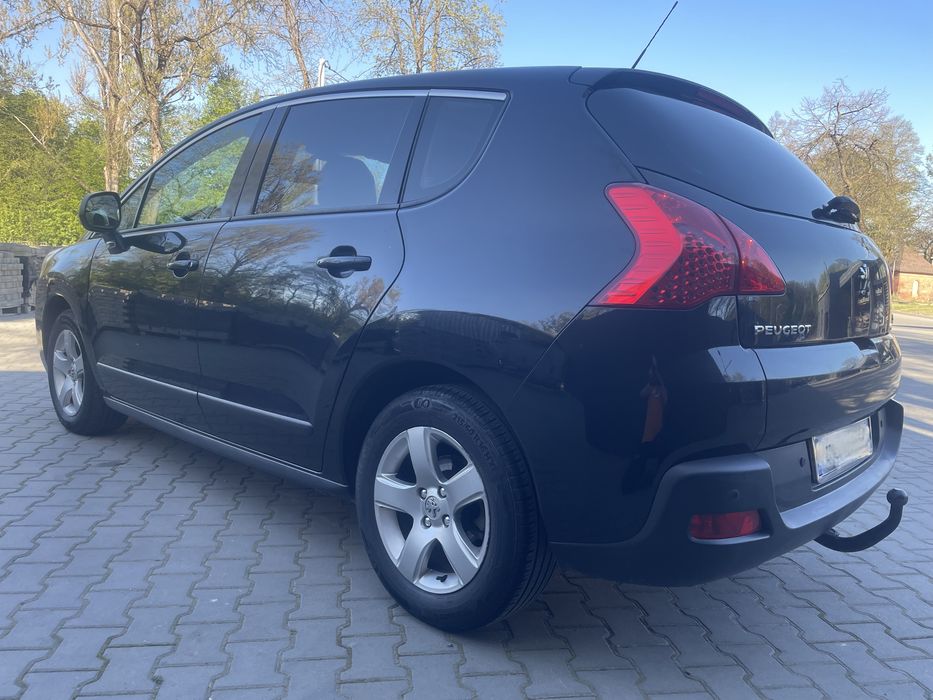 Peugeot 3008 /2010року/2.0дизель/
