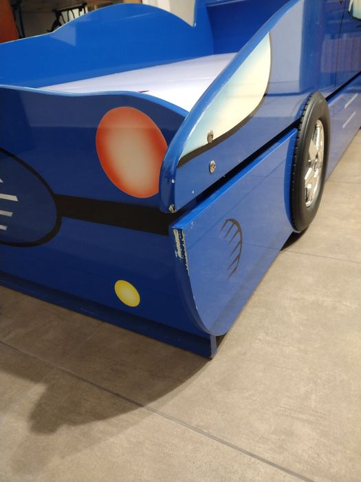 Łóżko dla dziecka samochód