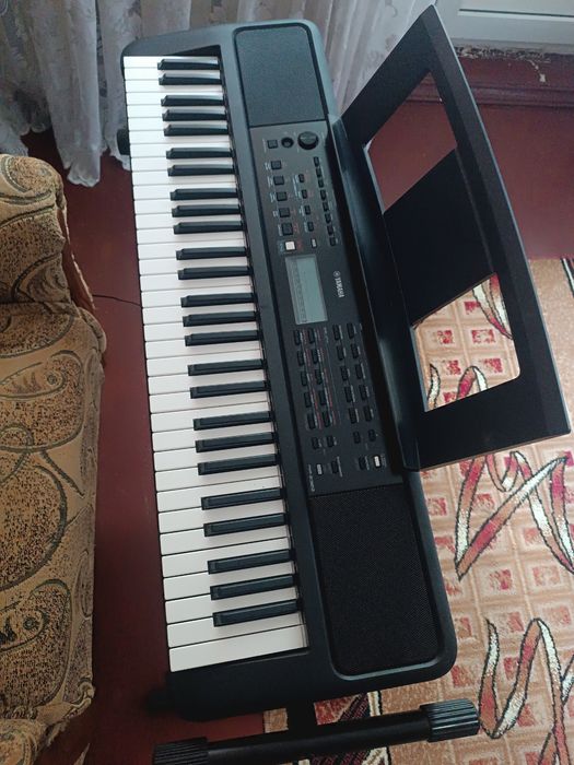 Синтизатори YAMAHA PSR-E383