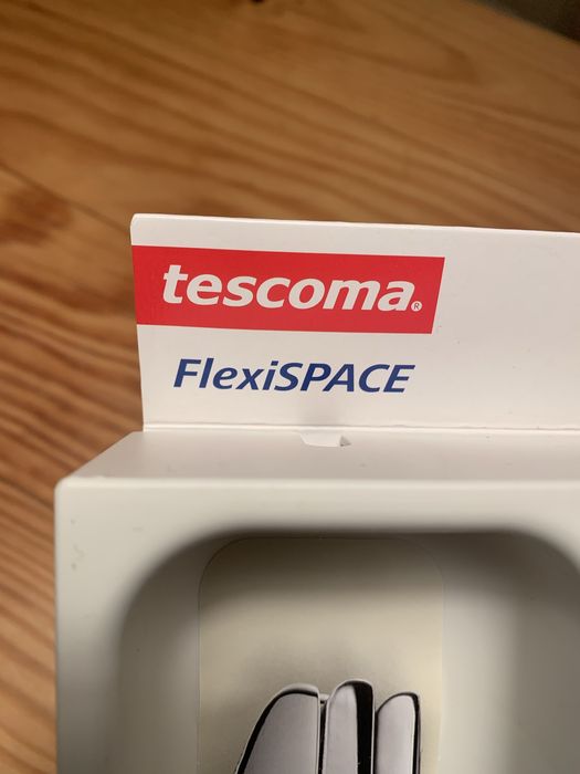 2 Tabuleiros de talheres Tescoma