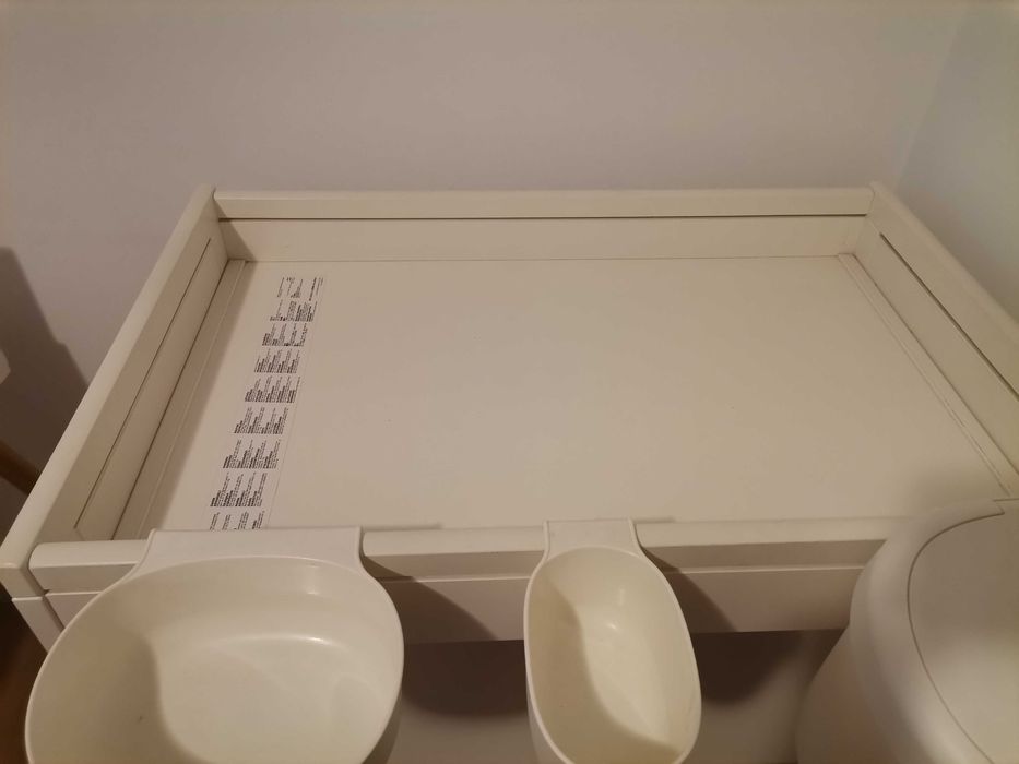 Mudador de fraldas madeira branca  45€