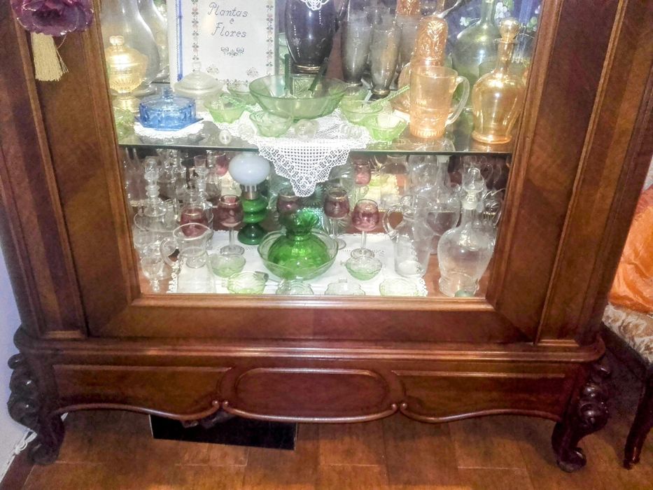 Cristaleira/vitrine antiga