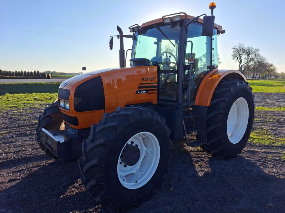 Renault Ares 640 RZ