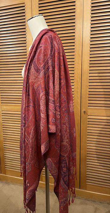 Écharpe em tons de rosa