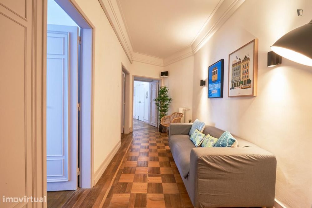 Quarto - localizado em Marquês de Pombal Lisbon