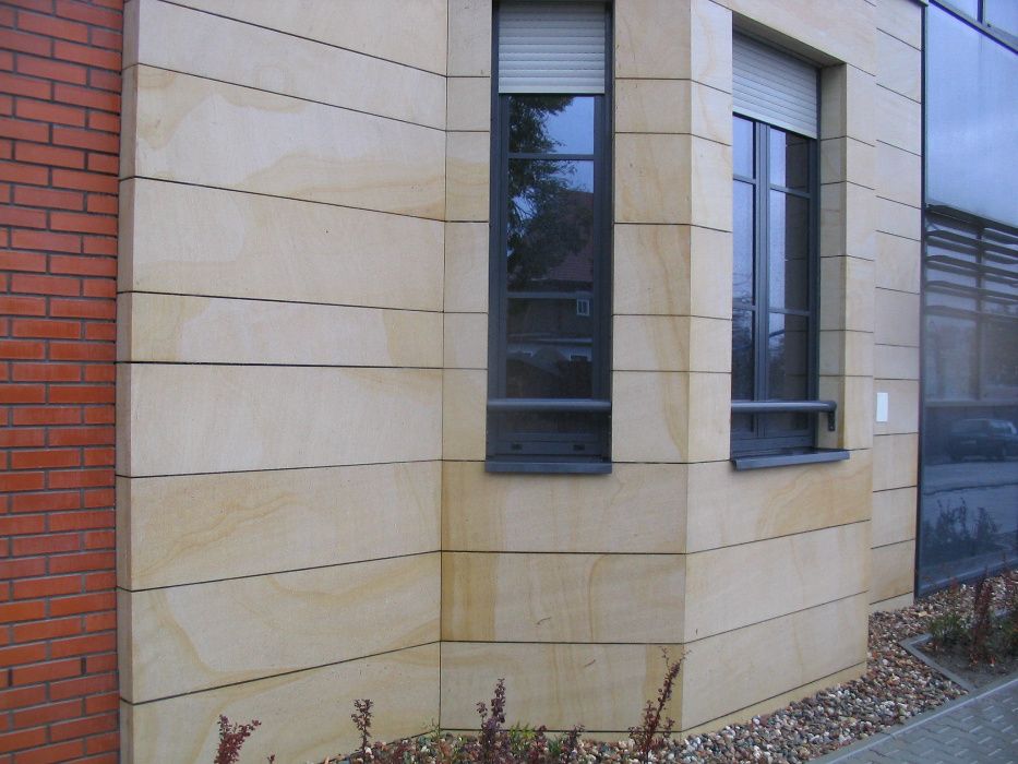 Matowe płyty elewacyjne z kamienia 1,5 cm - na ścianę, taras, elewacja