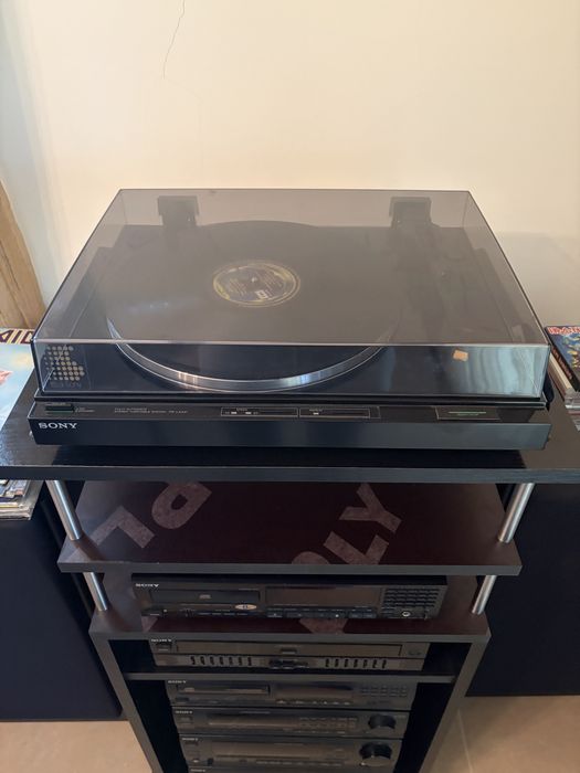 Gira Discos SONY  PS LX 431