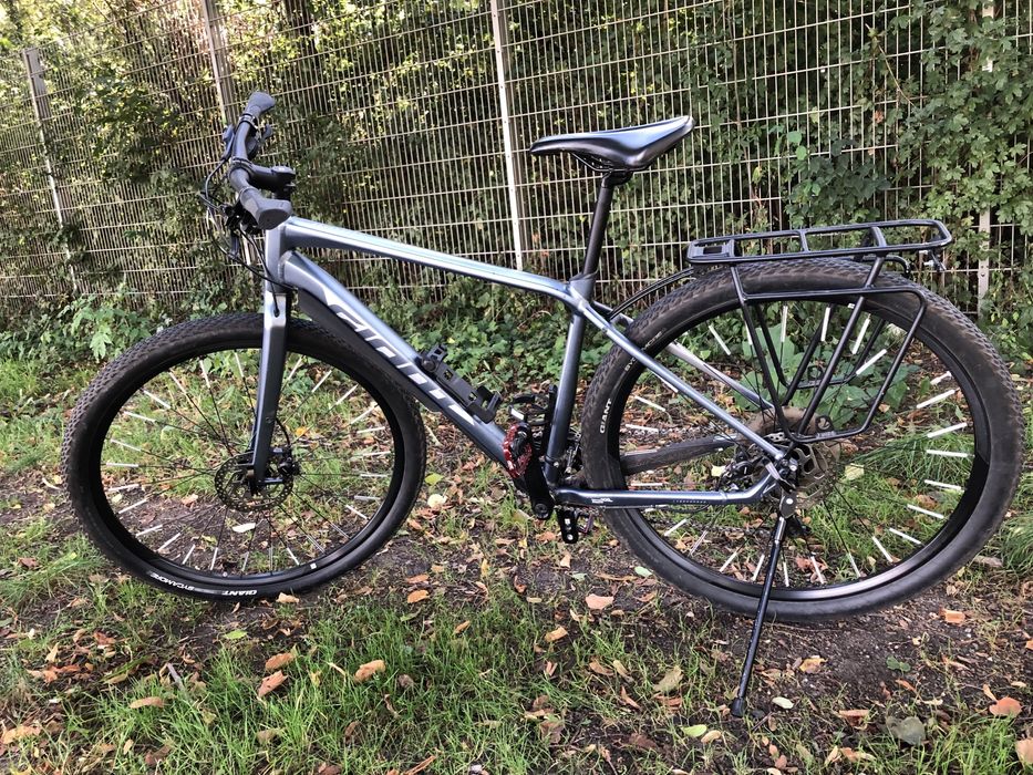 Велосипед Giant toughroad