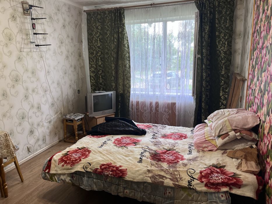 Продам однокомнатну квартиру Данилівка Фастівський район.