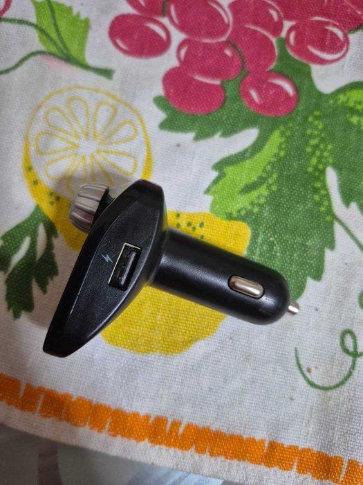 Автомобільний FM модулятор