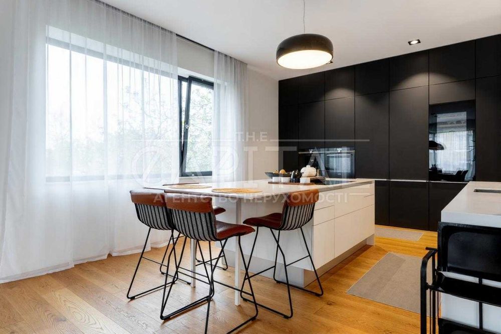 Оренда Будинок  вул. Локомотивна, Багринова Гора, Київ