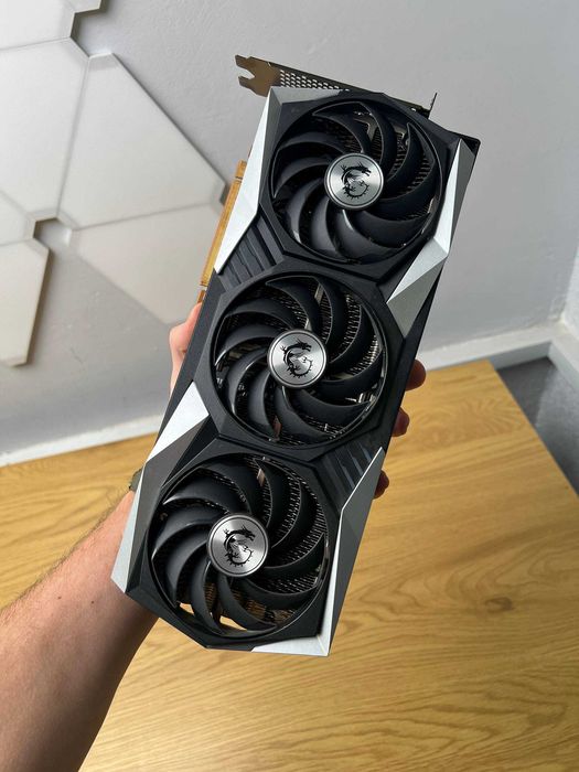Відеокарта MSI Radeon RX 6800 Gaming X Trio 16gb