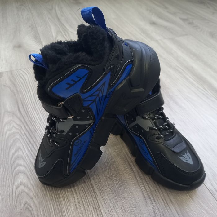 Кросівки для хлопця утеплені зима/осінь/весна