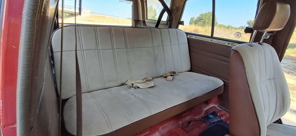 Toyota 4Runner - 2.4 EFI - 1986