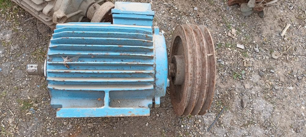 Электродвигун трифазний 15 та 10 кВт. 1500 об.