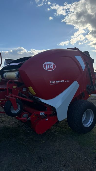 Prasa  Lely  Rp 445  rok stan bardzo dobry  noże  rotor