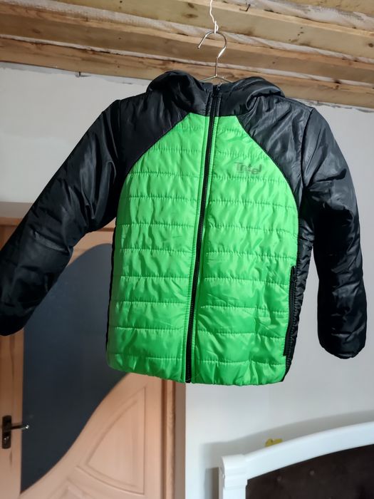 Дитяча весняна курточка