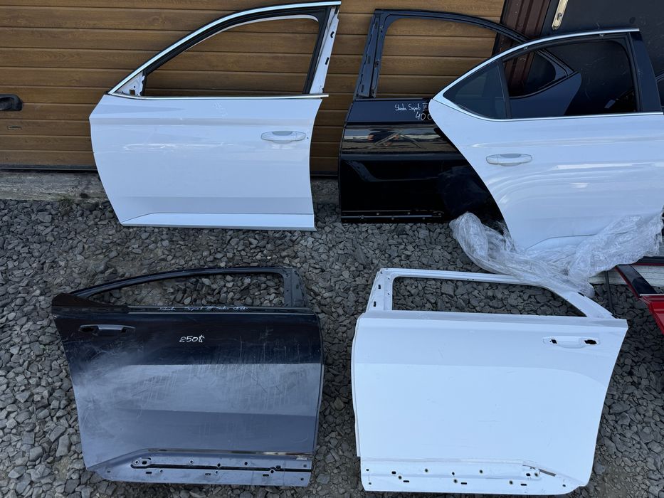 Двері дверь Superb 3 Шкода Суперб 3 Skoda