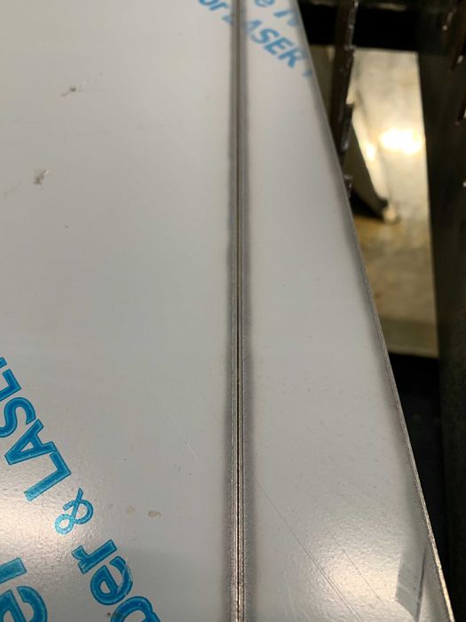 Лазерна різка металу