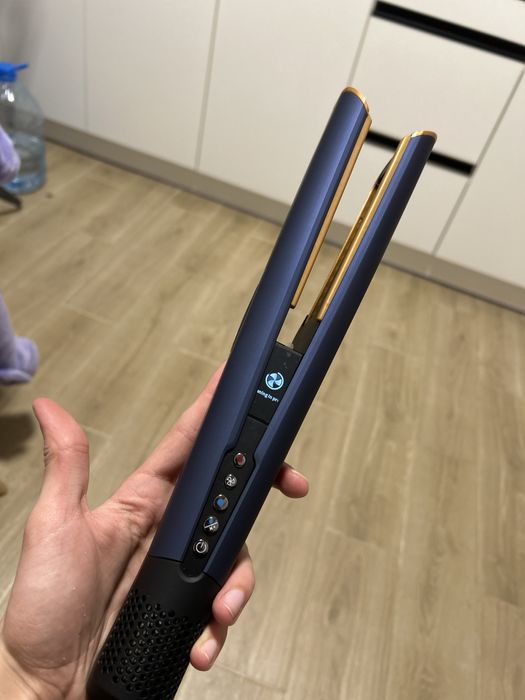 Плойка Dyson Airstrat