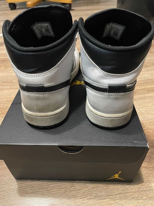 Buty Air Jordan 1 Mid White Black